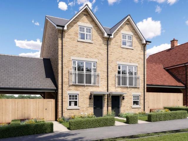 House for sale in Fleet, Hart