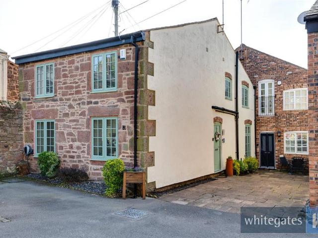 House for sale in Woolton, Liverpool