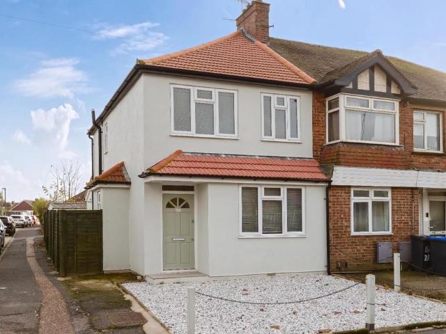 House for sale in Fishersgate, West Sussex