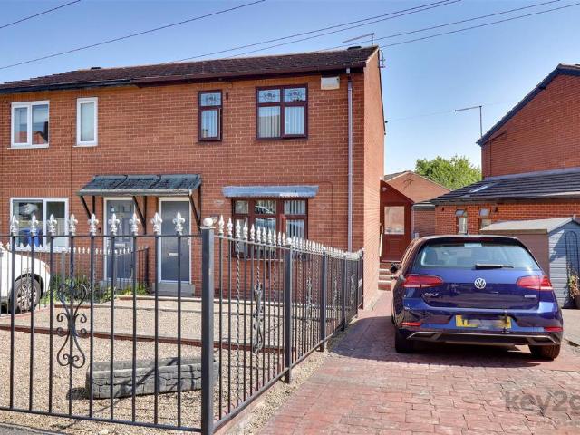 House for sale in Hackenthorpe, South Yorkshire