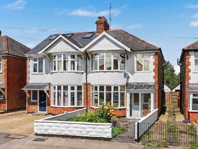 House for sale in The Slade, Oxfordshire