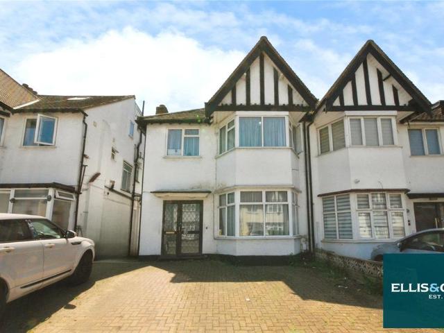 House for sale in Brent Cross, Greater London