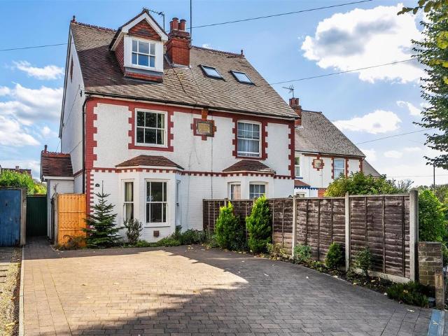 House for sale in Pachesham Park, Surrey