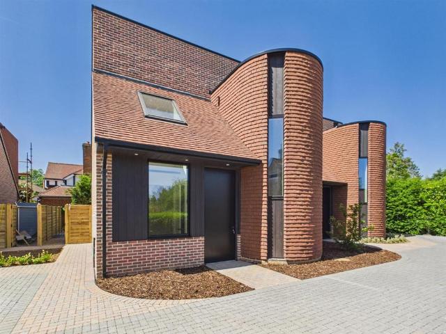 House for sale in London Borough of Croydon, Greater London