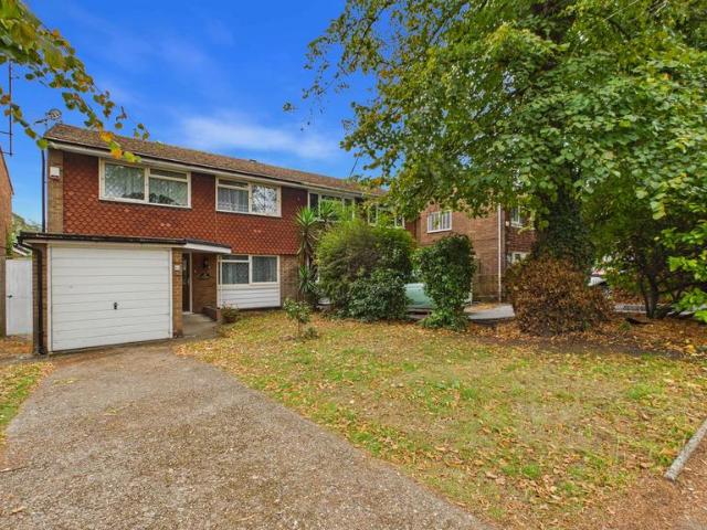 House for sale in London Borough of Bexley, Greater London