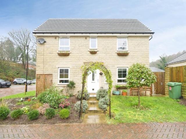 House for sale in Wharncliffe Side, South Yorkshire