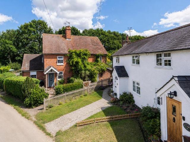House for sale in Capel, Sandown Park