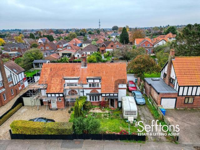 House for sale in Heartsease, East Bank
