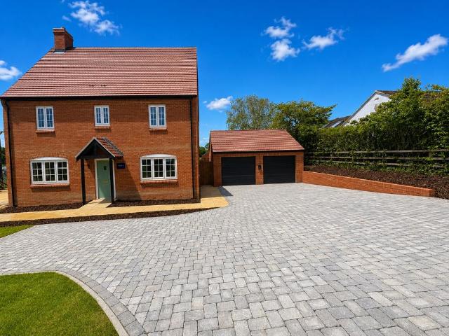 House for sale in Carpenter's Place, Brackley