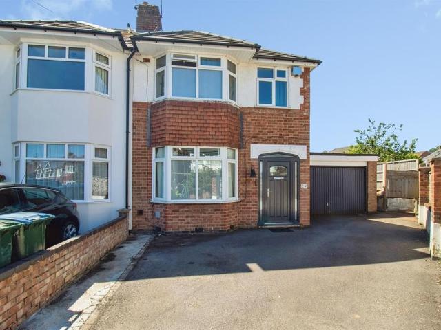 House for sale in Green Lane, Cheylesmore