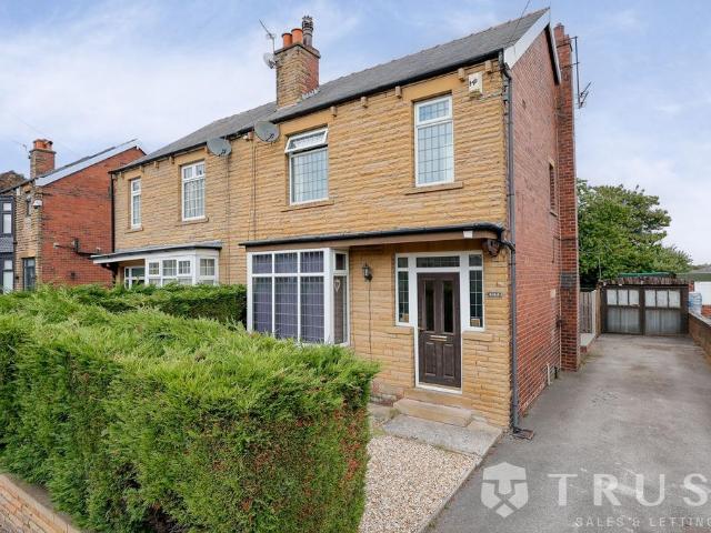 House for sale in Hanging Heaton, Dewsbury