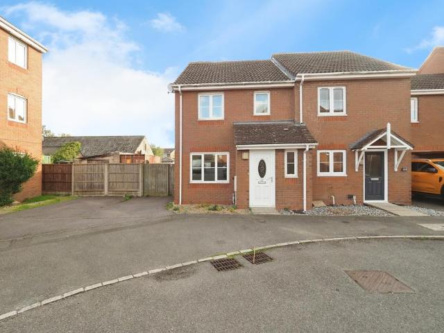House for sale in Shepshed, Elmfield