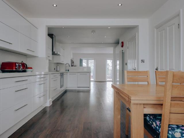 House for sale in Bushey, Bushey Heath
