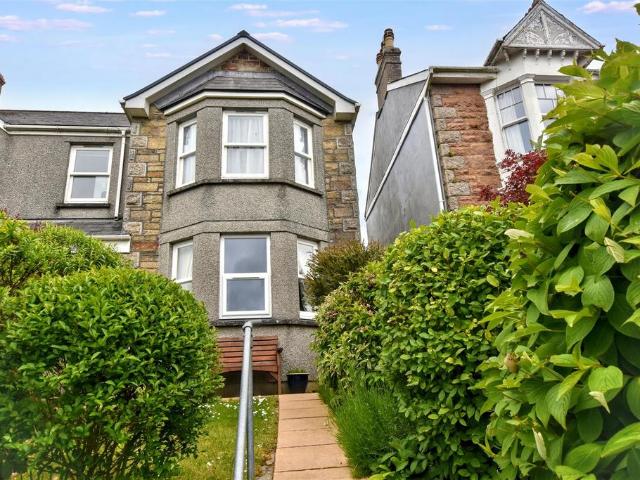 House for sale in Mount Ambrose, Cornwall
