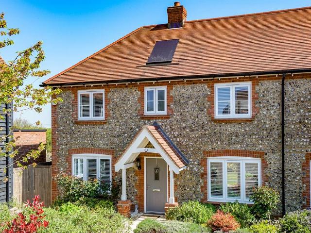 House for sale in Pouchen End, Hertfordshire