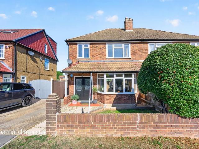 House for sale in Royal Borough of Kingston upon Thames, Greater London