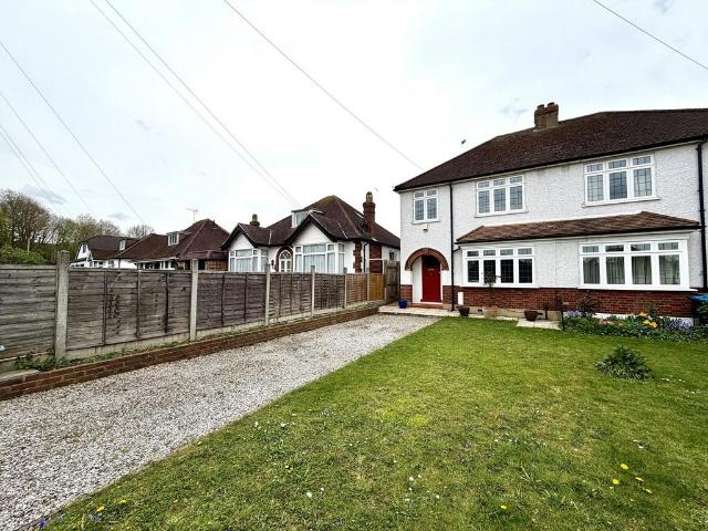 House for sale in Hook, Greater London