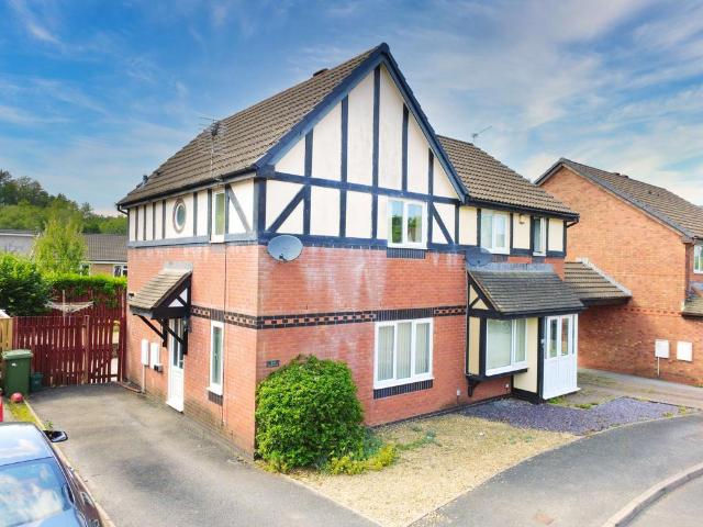 House for sale in Llanharry, Brynsadler