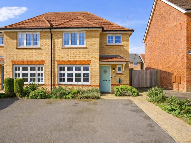 House for sale in Chaul End, Caddington