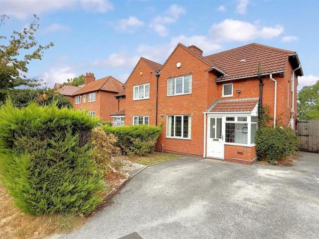 House for sale in Masefield, Turves Green