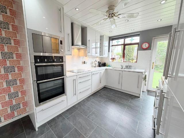 House for sale in Newtonmoor, Tameside