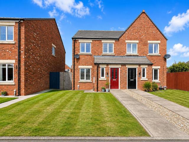 House for sale in Roby Mill, Lancashire
