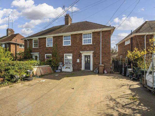 House for sale in Moreton Hall, Chedburgh