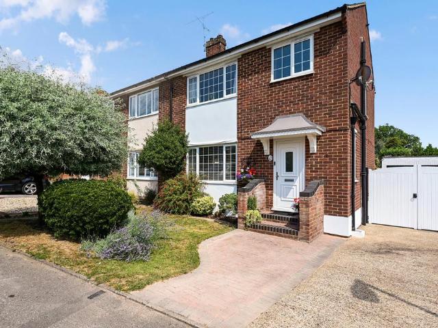 House for sale in Little Sandhurst