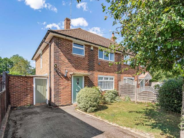 House for sale in Pachesham Park, Surrey