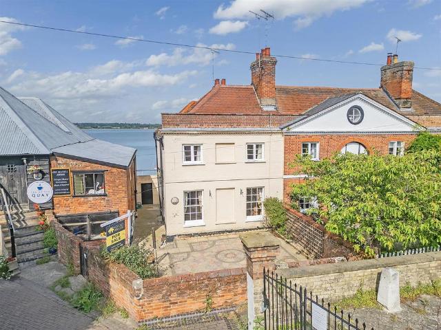 House for sale in Mistley, Dale Hill