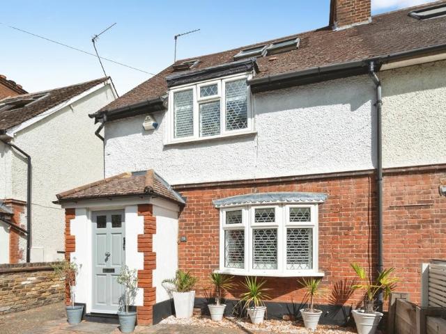 House for sale in Lower Green Esher, Blackhills
