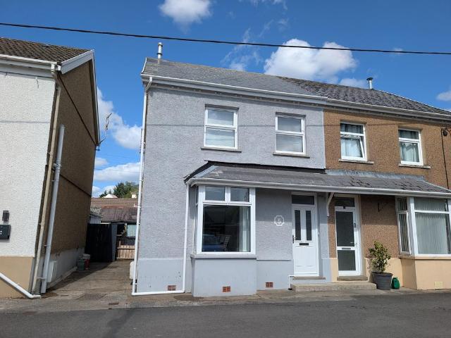 House for sale in Ystradgynlais, Wales