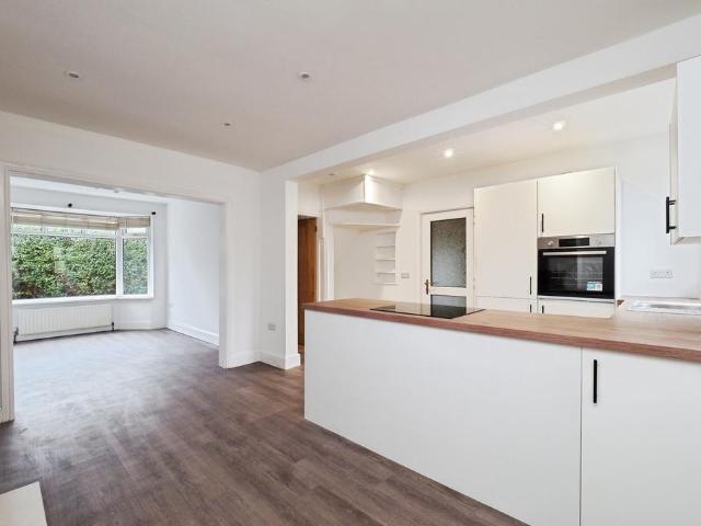 House for sale in Attenborough, East Midlands