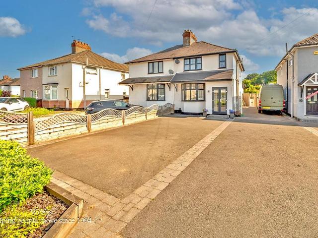 House for sale in Pelsall, West Midlands