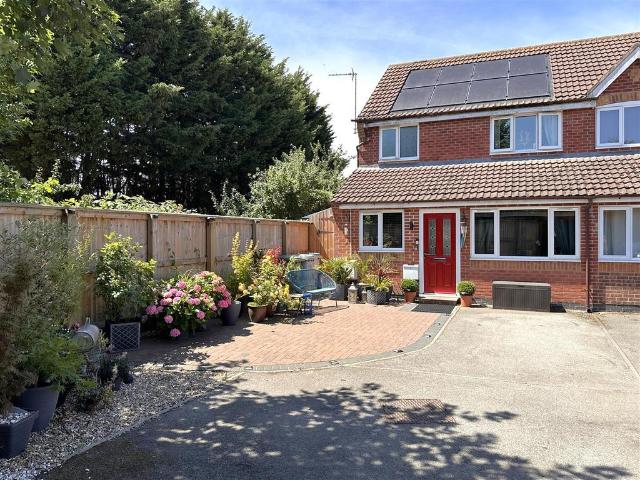 House for sale in Alverton, East Midlands