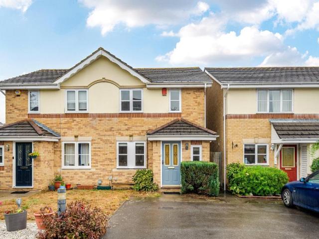 House for sale in Ottershaw, Runnymede