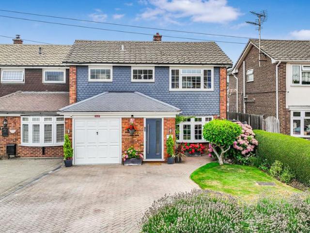 House for sale in Roydon, Epping