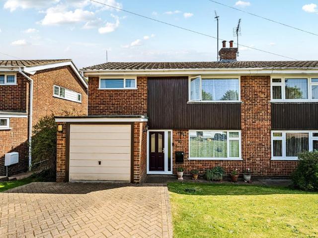 House for sale in The Butts, Kent