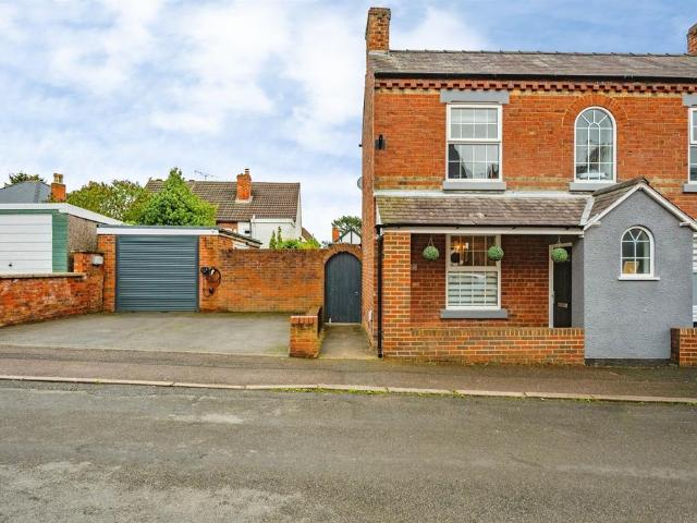 House for sale in Spondon, East Midlands