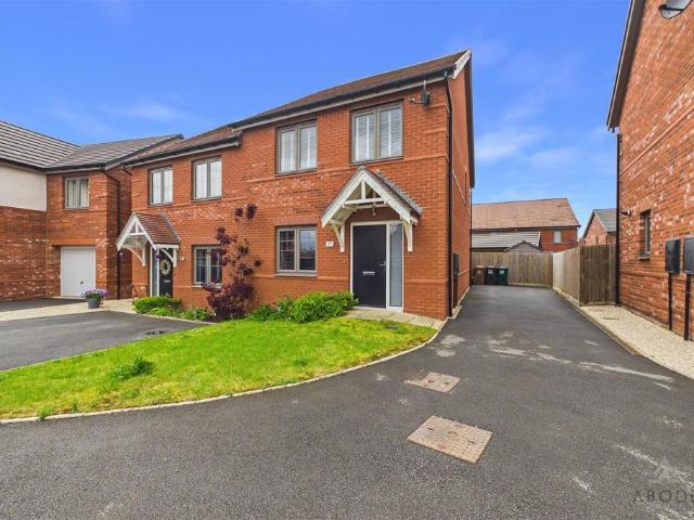 House for sale in Oversetts, Egginton