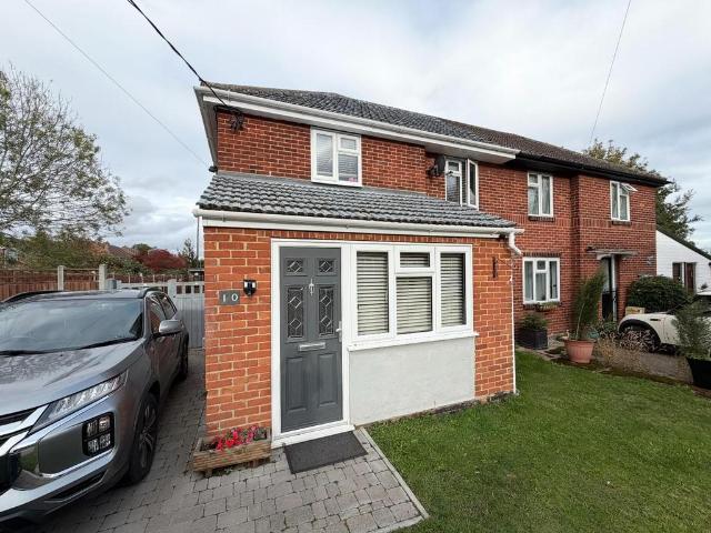 House for sale in Chipping Hill, Essex