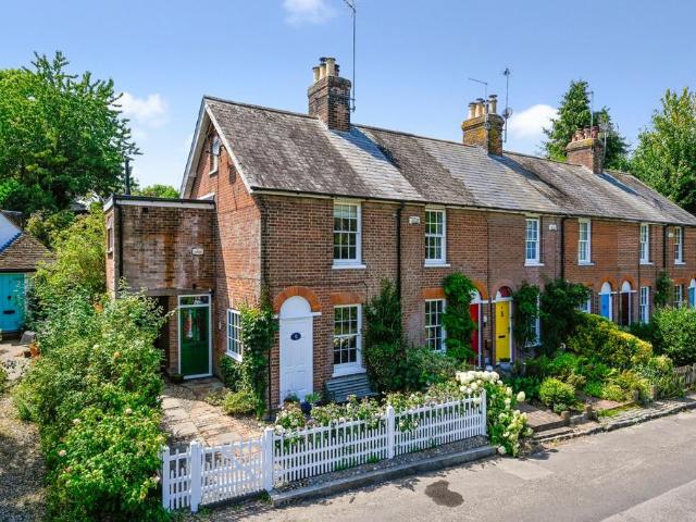 House for sale in Oversland, Oad Street