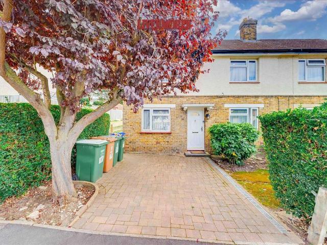 House for sale in Wansunt, Greater London