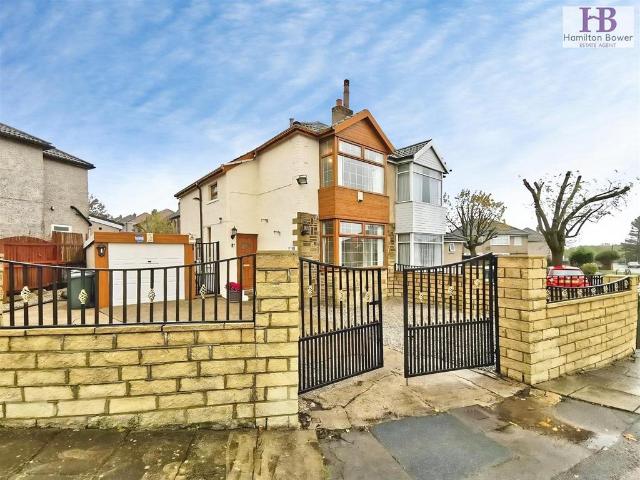 House for sale in Cottingley, West Yorkshire