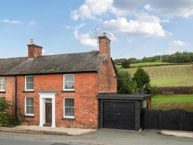 House for sale in Llansantffraid, Llansantffraid-ym-Mechain