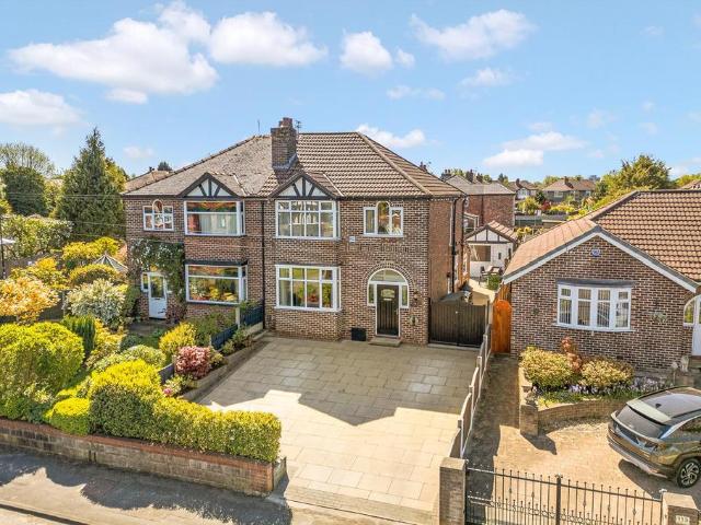 House for sale in Ashton upon Mersey, Trafford Park