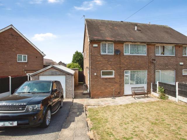 House for sale in Dalton, South Yorkshire