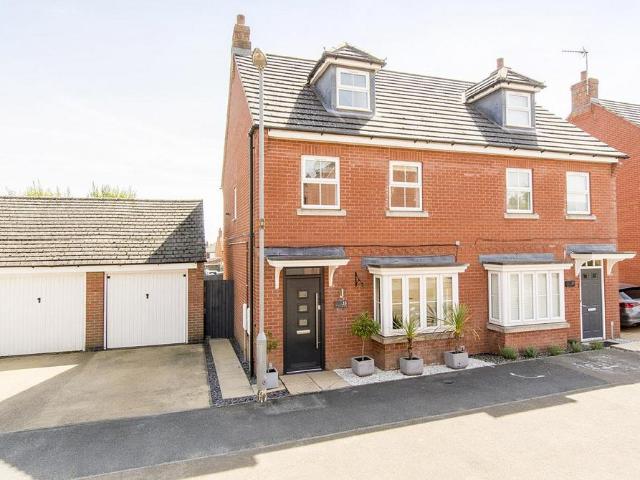 House for sale in Stanford On Avon, Leicestershire