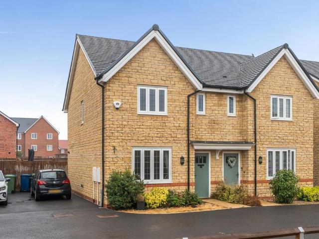 House for sale in Pamington, Gloucestershire