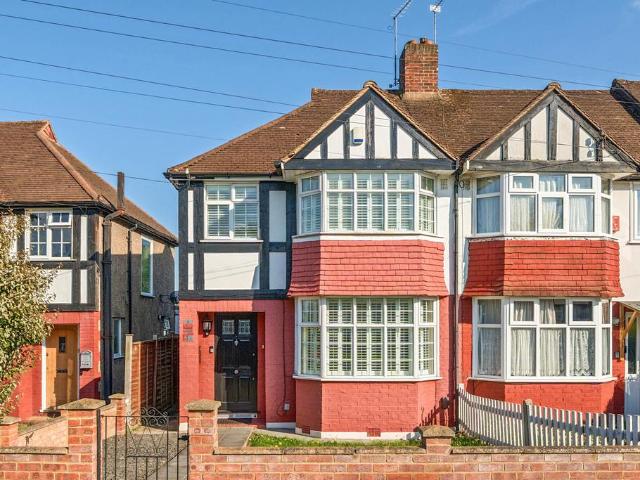 House for sale in London Borough of Lewisham, Greater London